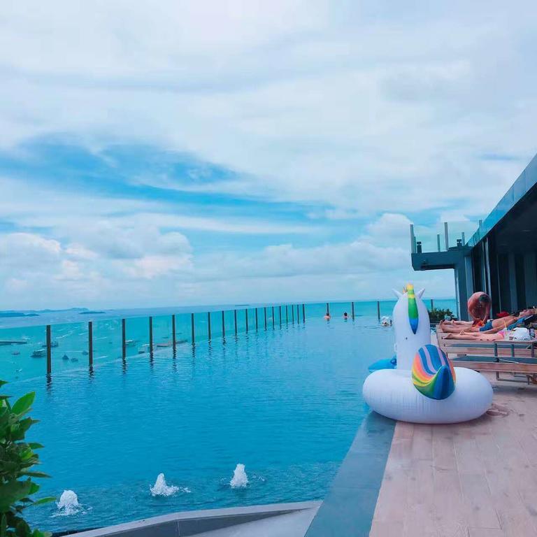 The Base Central Pattaya Esterno foto